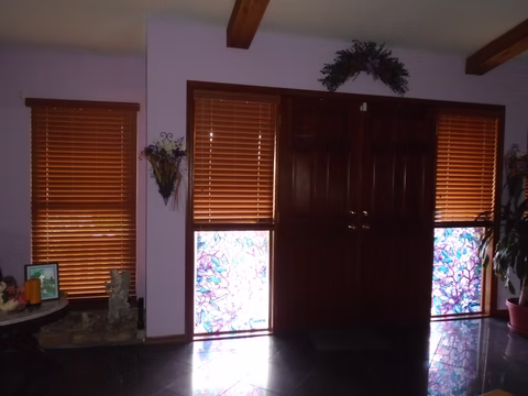Horizontal blinds providing adjustable light control in Ponte Vedra